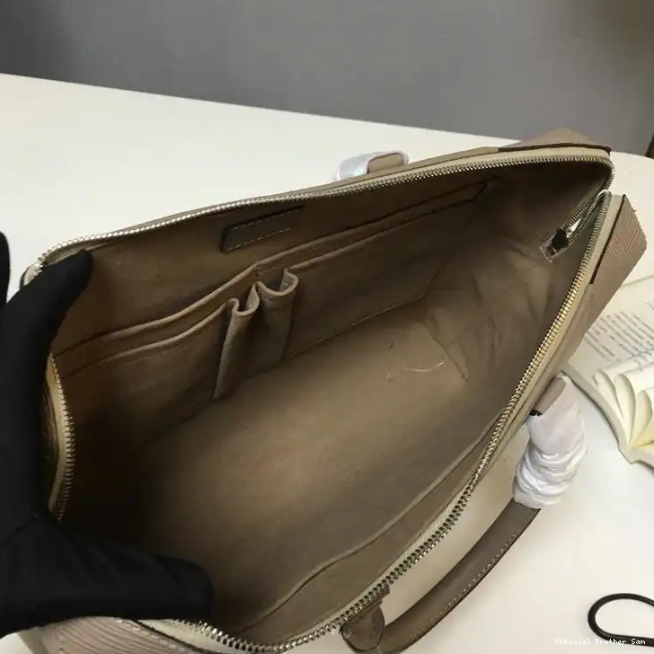 Official Brother Sam 19T1L0278 Bags LV 0819